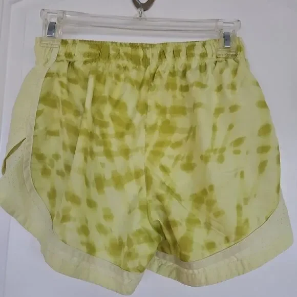 Nike Tempo Printed ‎ Dri fit Running shorts - Picture 2 of 8